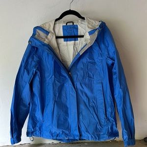 Woman’s LL Bean rain jacket. Like new condition. Blue l, side XL
